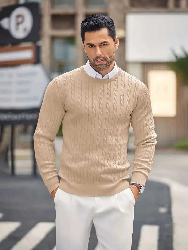 Klassischer Strickpullover